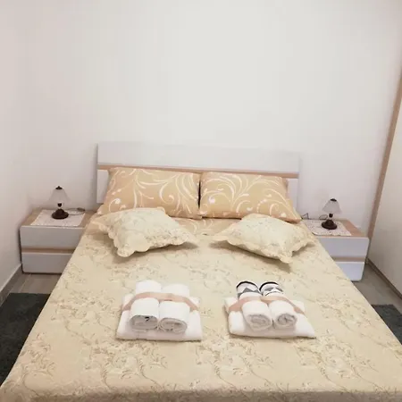 Apartman White *