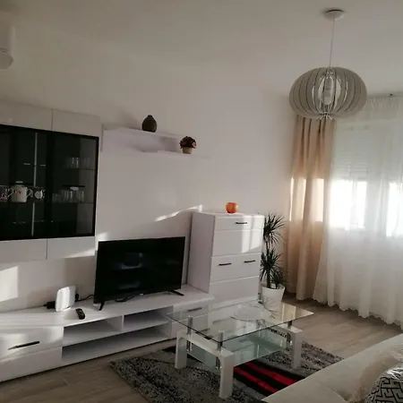 White Apartman *
